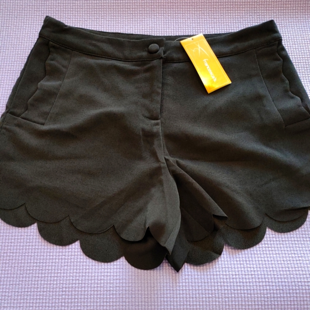 Women's black dressy shorts, size M